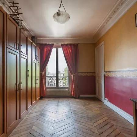 Chapelle 2 - Kp - Great F2 Perfect For 4 Guests - Lively Area *