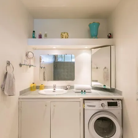 Chapelle 2 - Ci - Great F2 Perfect For 4 Guests - Lively Area * Paris