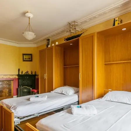 Chapelle 2 - Ci - Great F2 Perfect For 4 Guests - Lively Area Paris