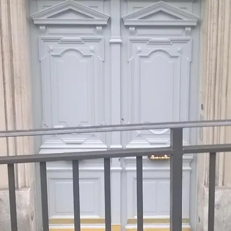 Chapelle 2 - Ci - Great F2 Perfect For 4 Guests - Lively Area Apartment Paris